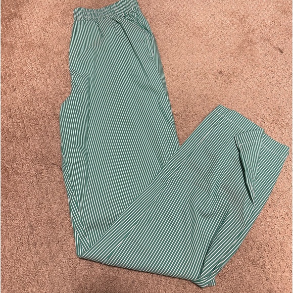 The Oh Kind Ryan Set - Picture 8 of 8